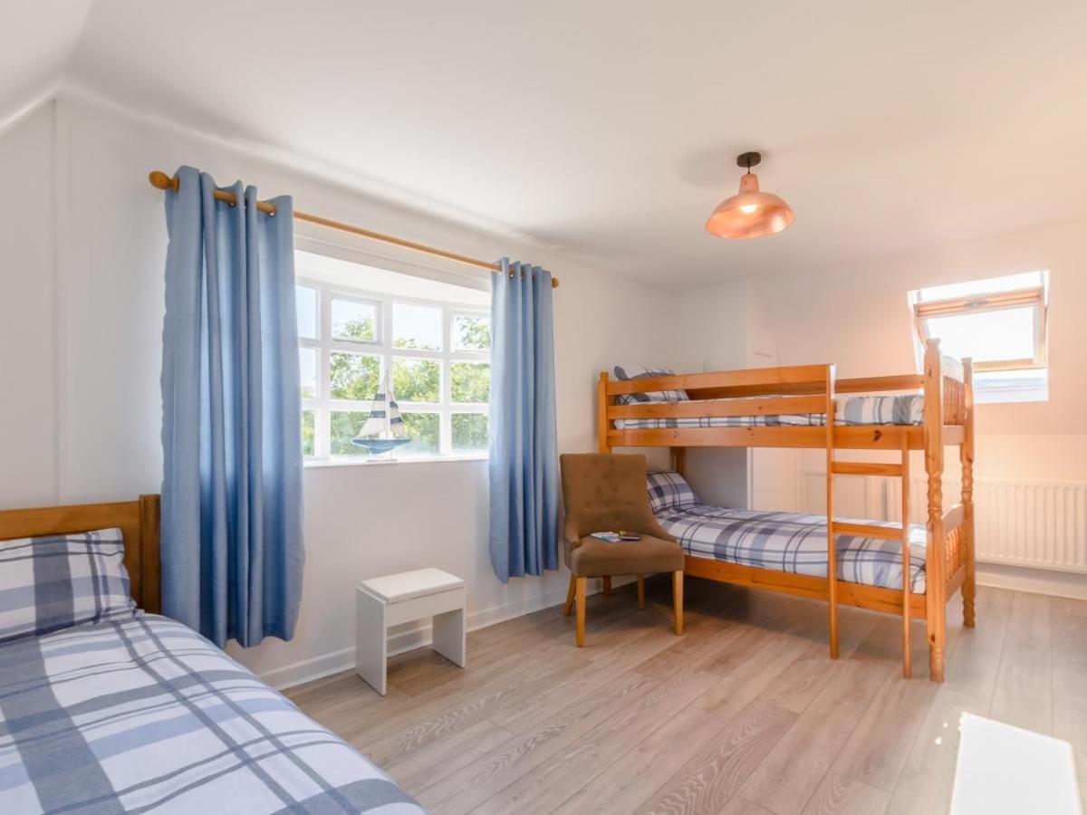 Waters Edge Apartment Ystradgynlais Luaran gambar