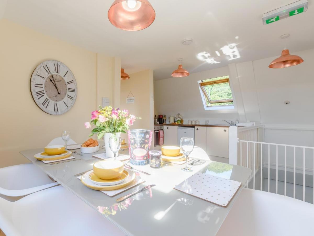Waters Edge Apartment Ystradgynlais Luaran gambar
