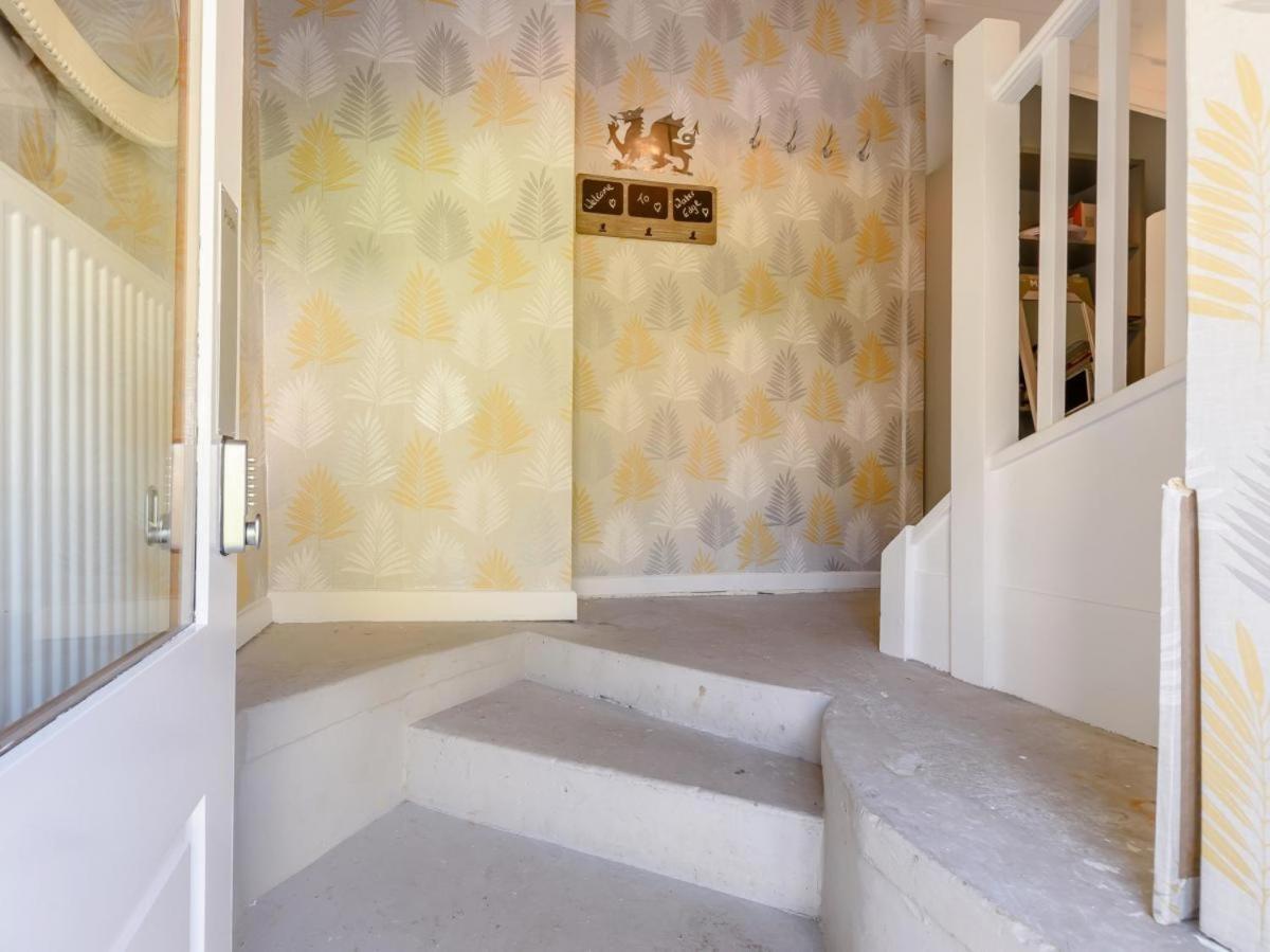 Waters Edge Apartment Ystradgynlais Luaran gambar
