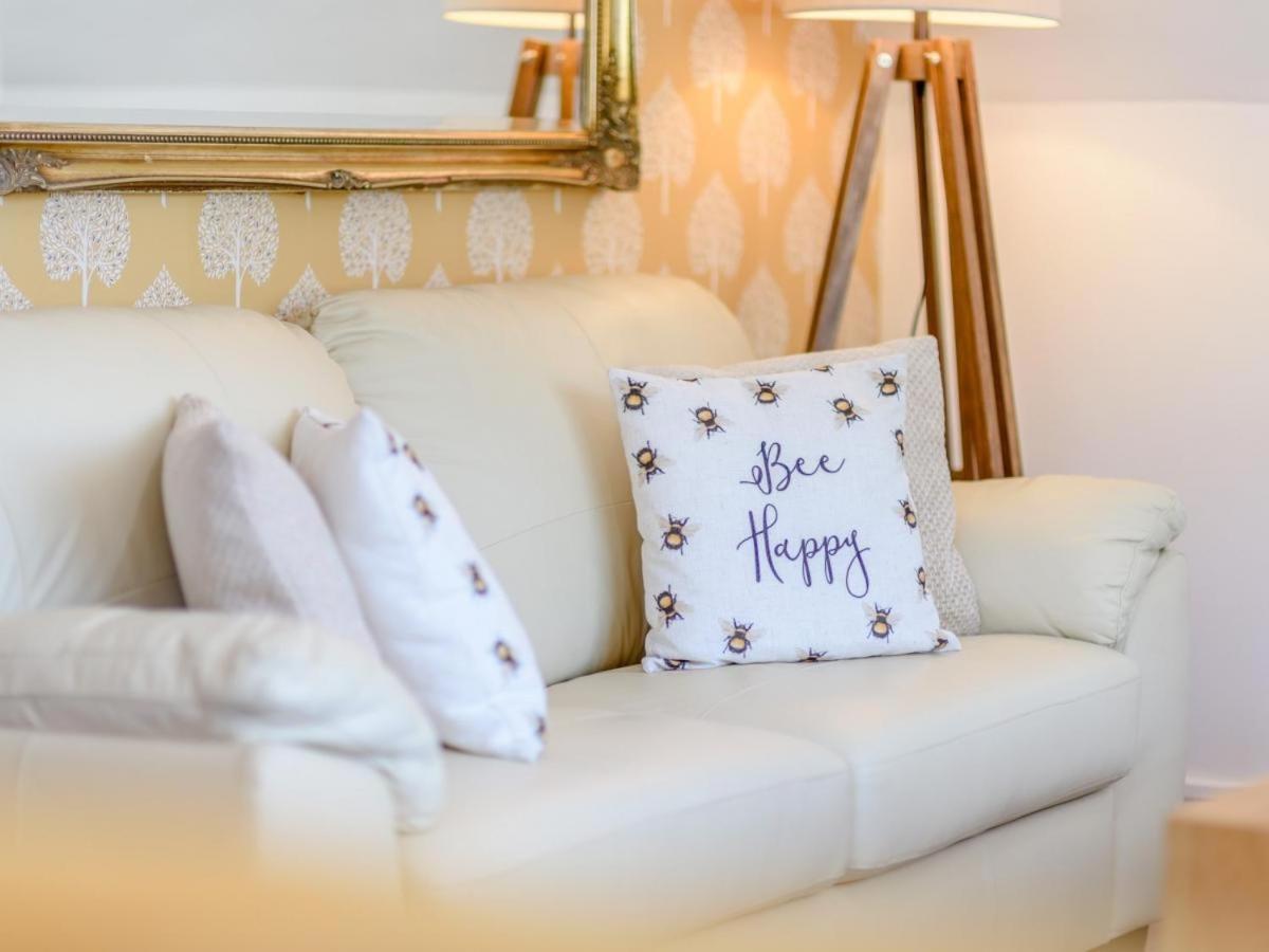 Waters Edge Apartment Ystradgynlais Luaran gambar